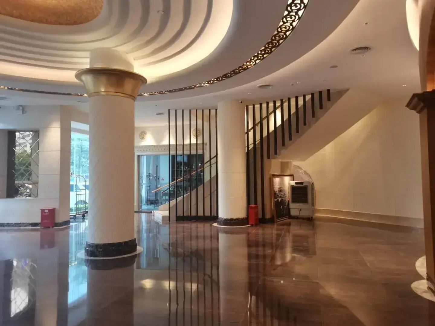 Shenzhen Shanghai Hotel