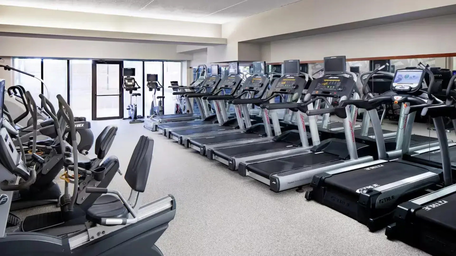 DoubleTree by Hilton Nashua