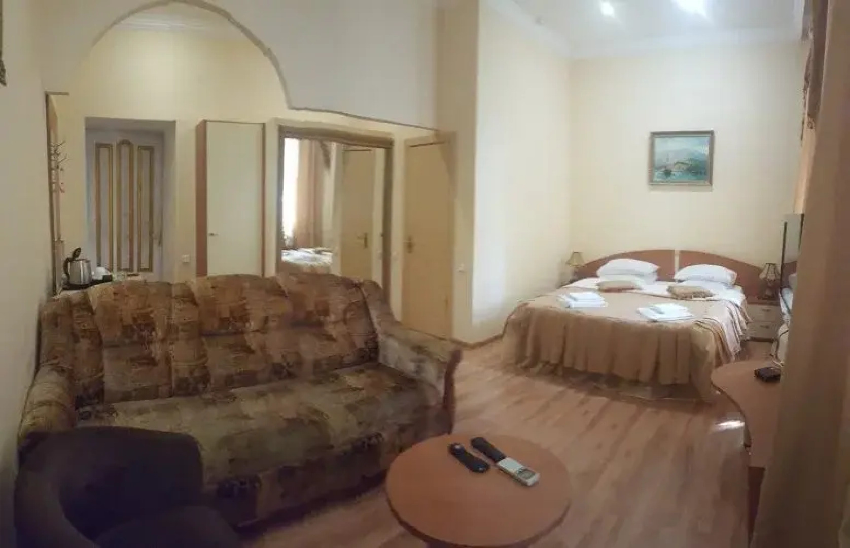 Park Royal Bely Lebed Mini-Hotel