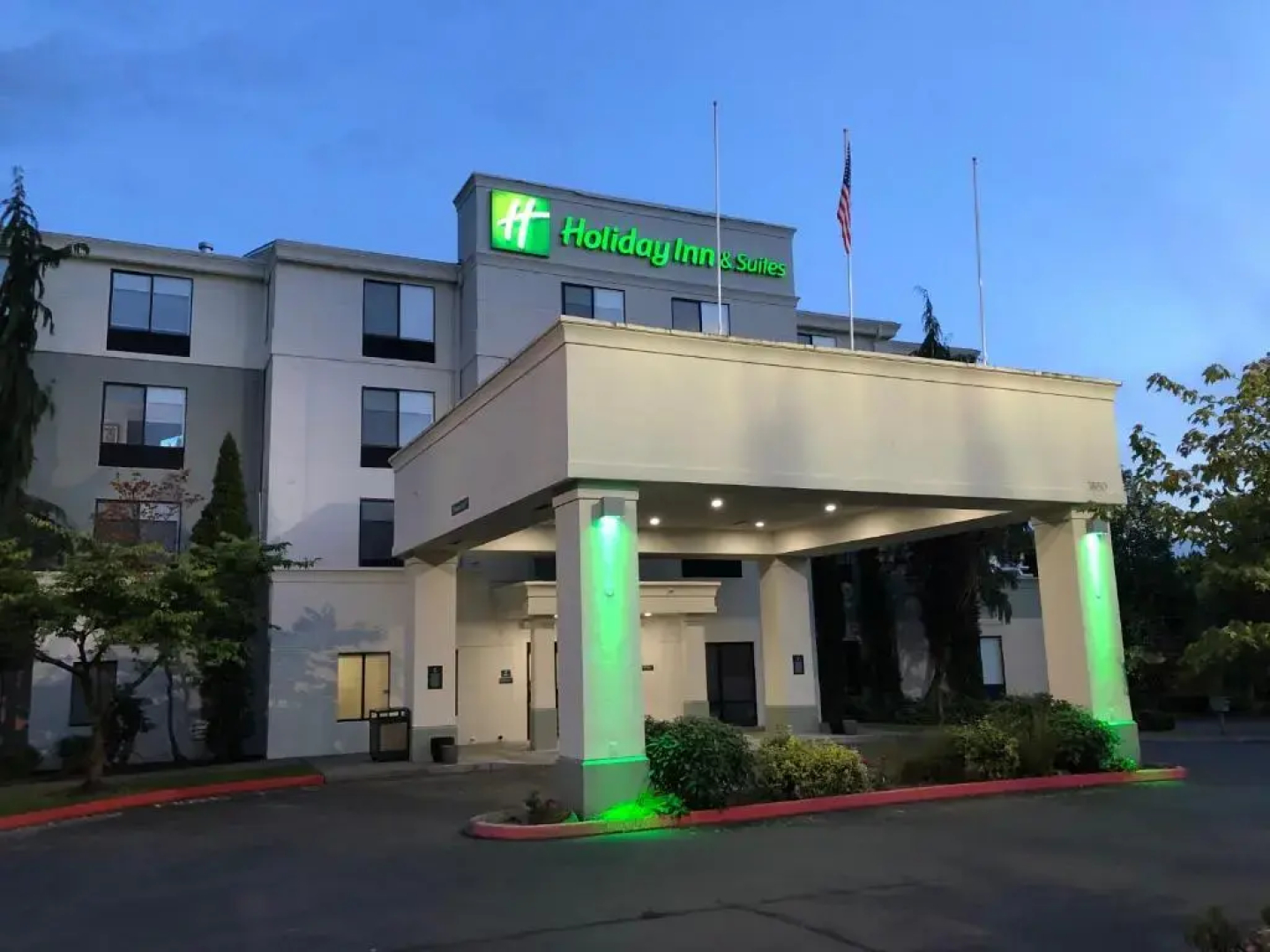 Holiday Inn & Suites Bothell by IHG