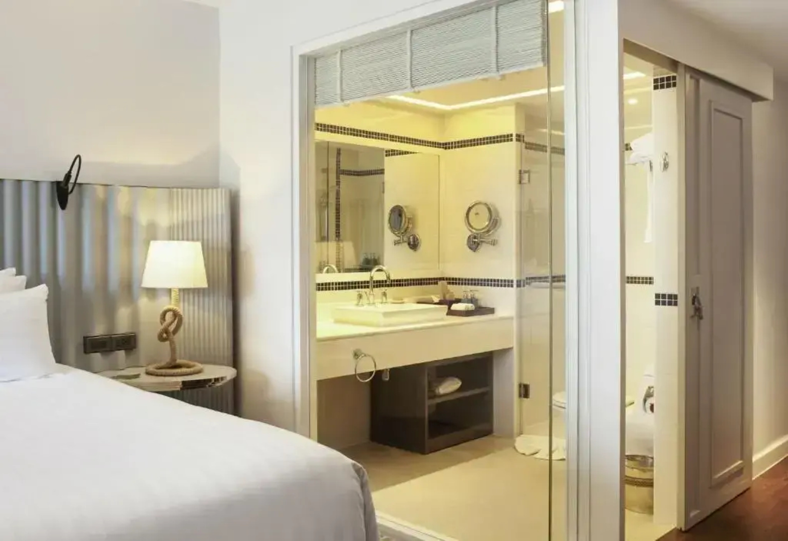 Отель The Boathouse Phuket