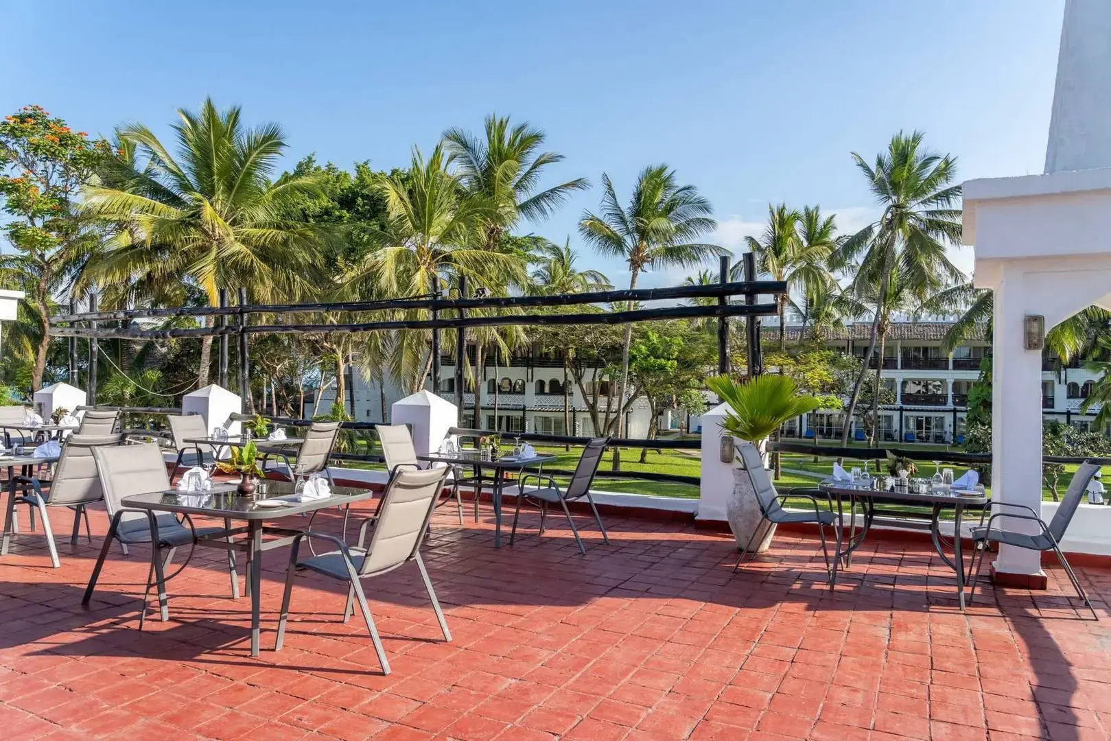 Southern Palms Beach Resort