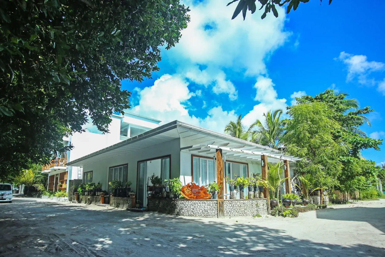 Dhigurah Retreat Beach