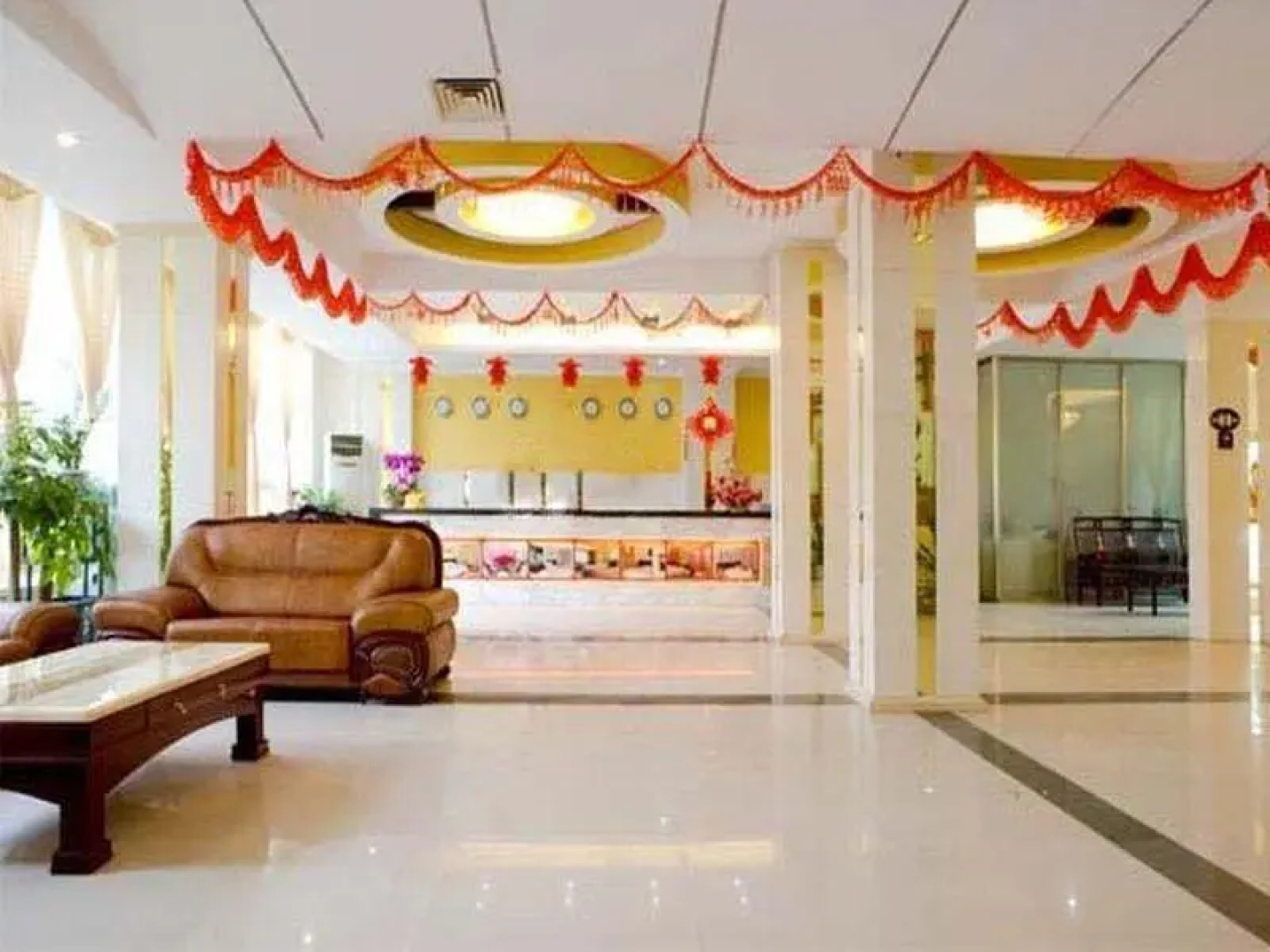 Longquan Hotel (Hainan Industry and Commerce College Branch of the Provincial Government)