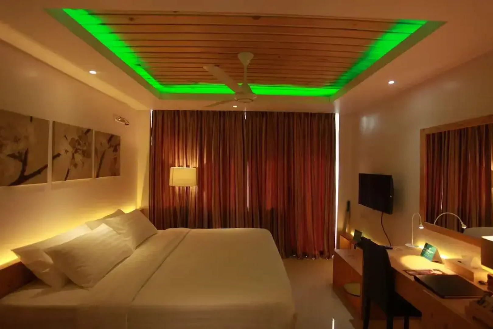 Pine Lodge Maldives Hotel
