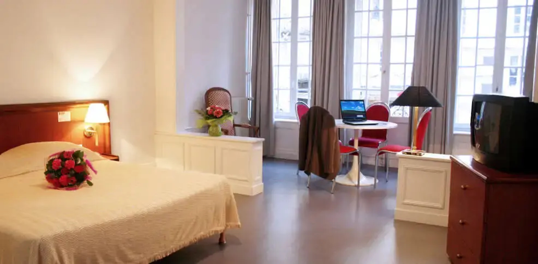 Résidence Du Bain Romain