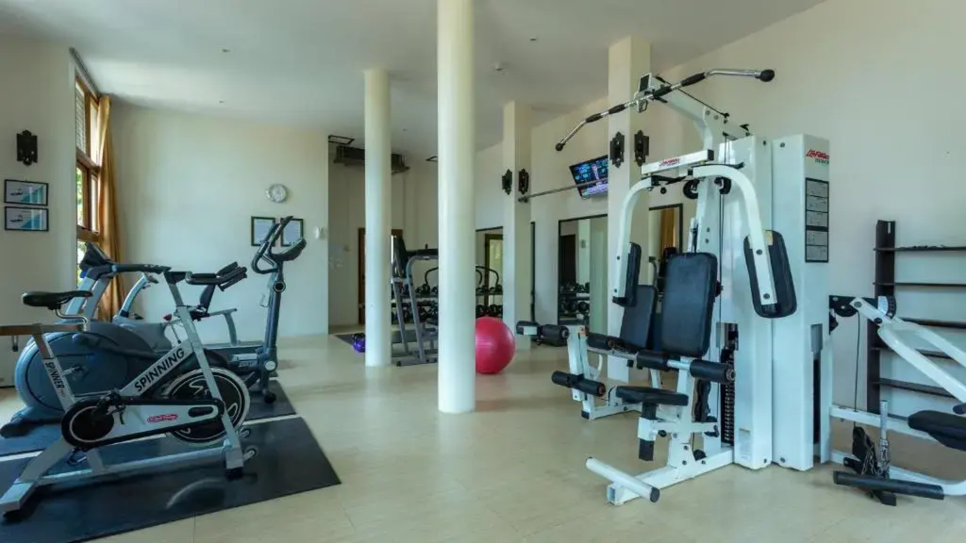 Phi Phi Holiday Resort – SHA Extra Plus