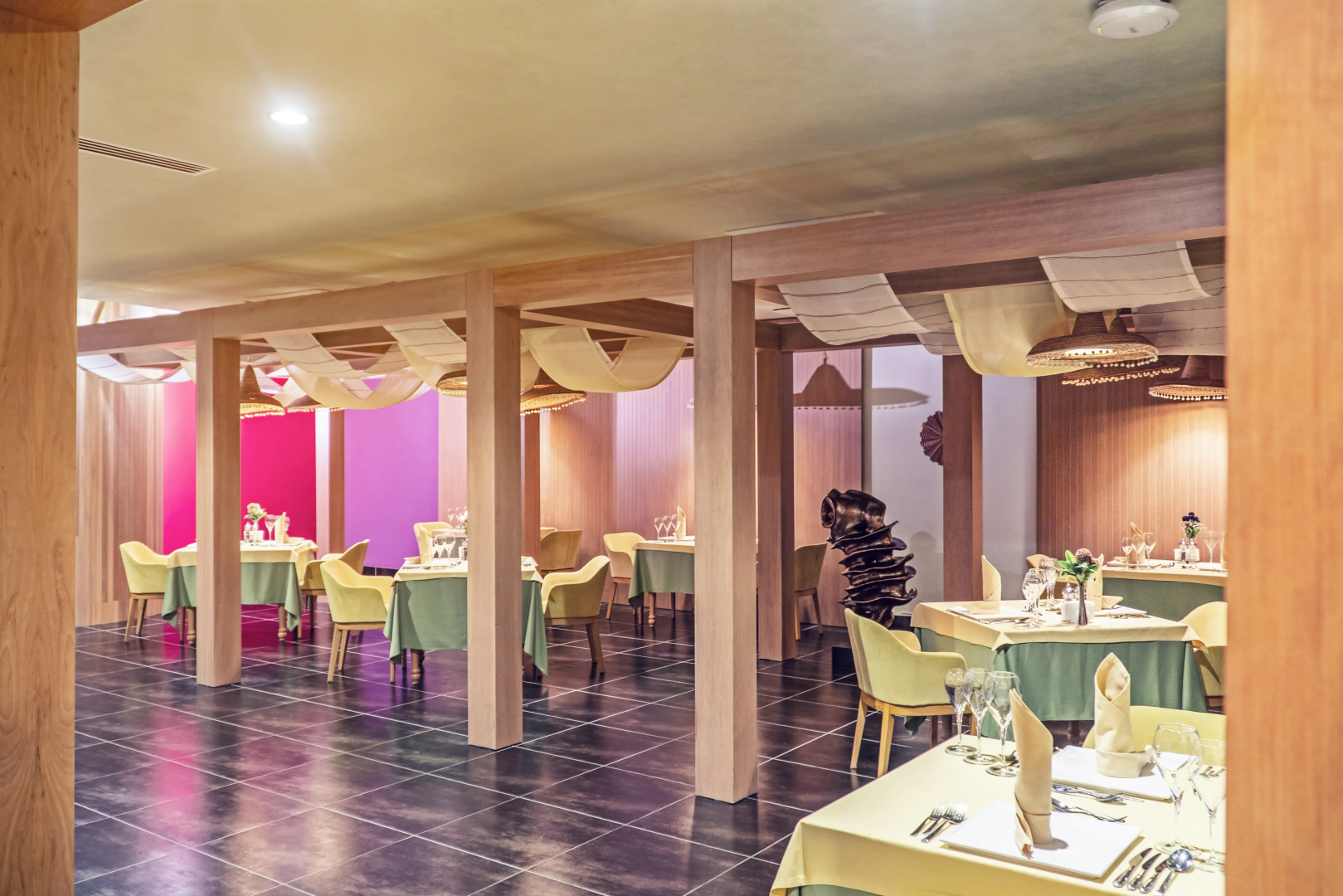 Royal Taj Mahal - All Inclusive