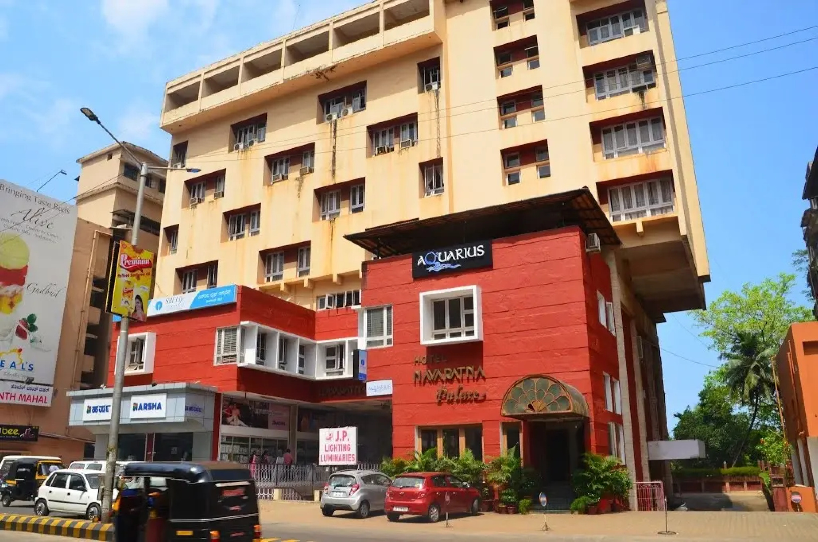 Hotel Sai Palace