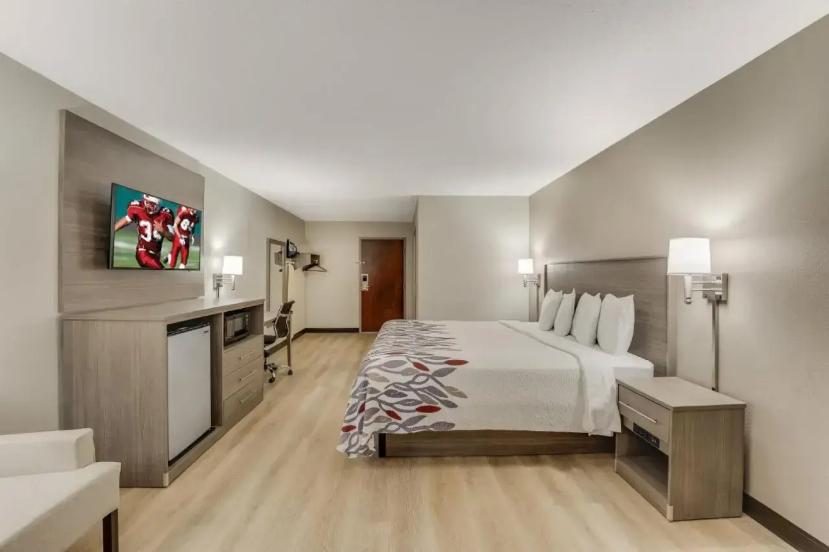 Red Roof Inn & Suites Newport – Middletown, RI