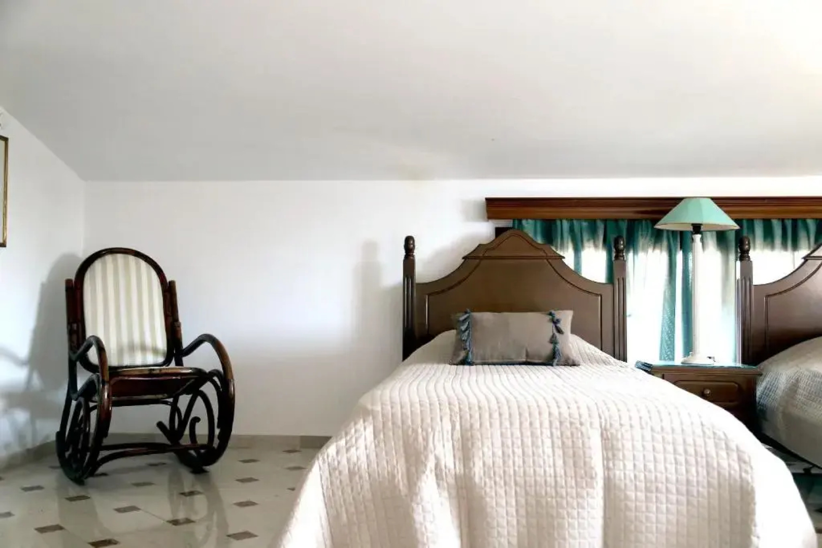 Candia House