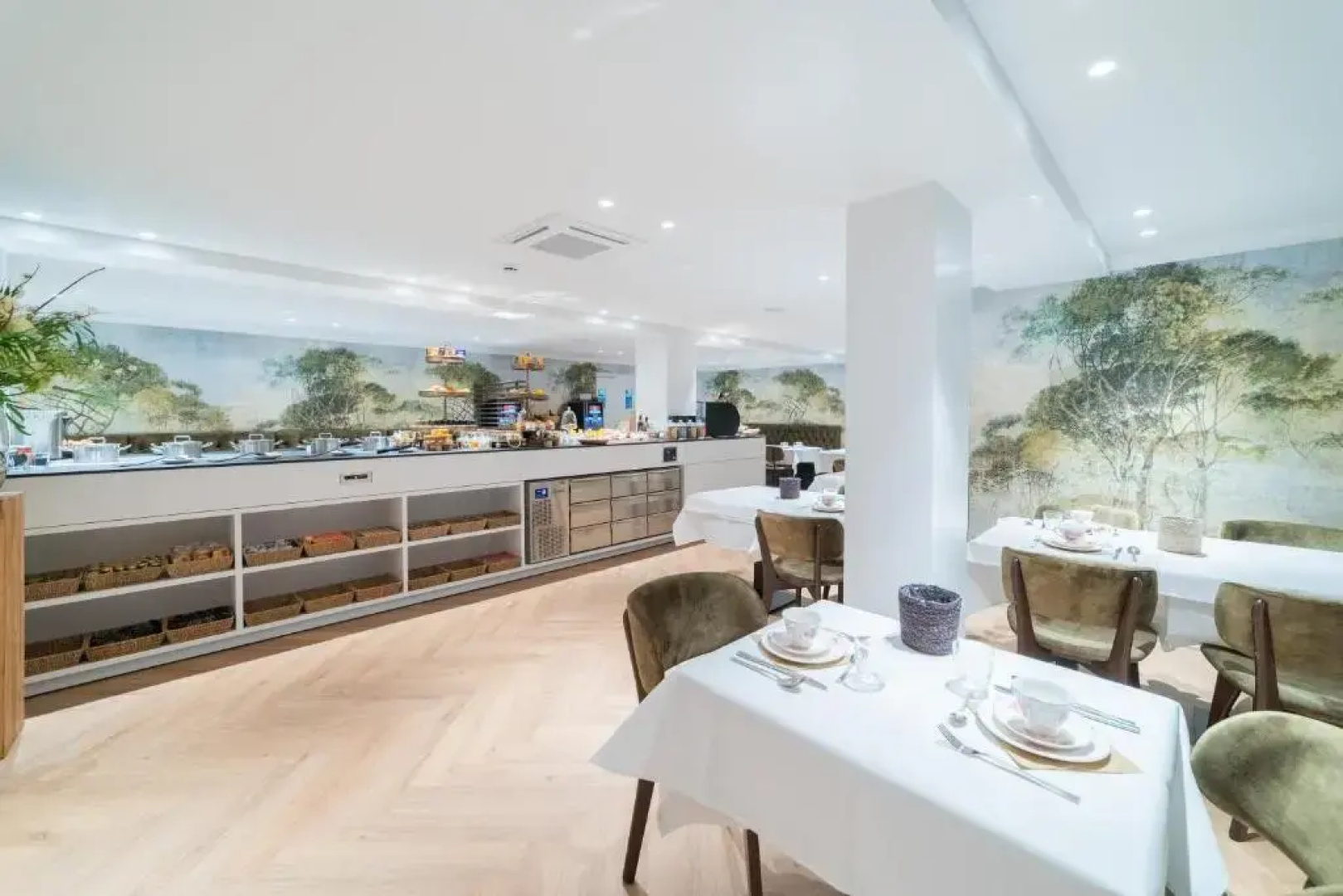 Grand Hotel Normandy by CW Hotel Collection