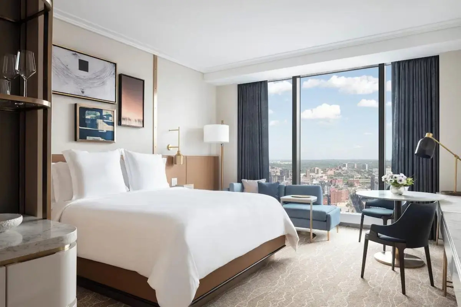 Отель Four Seasons Minneapolis