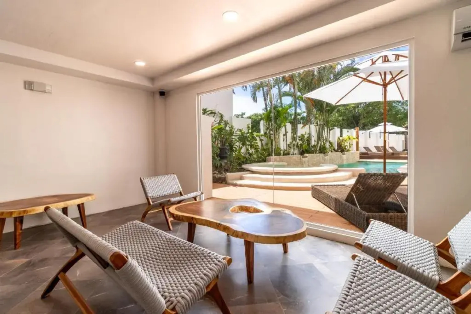 Hotel Santa Teresa by the Beach