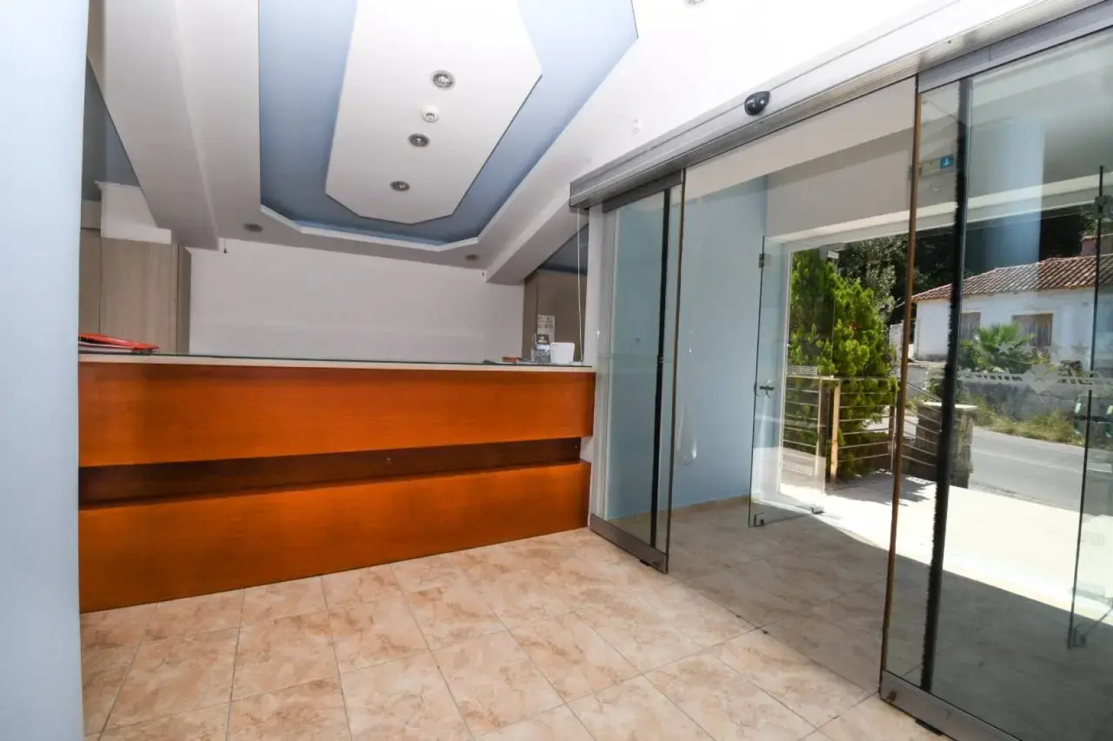 Nefeli Beach Hotel
