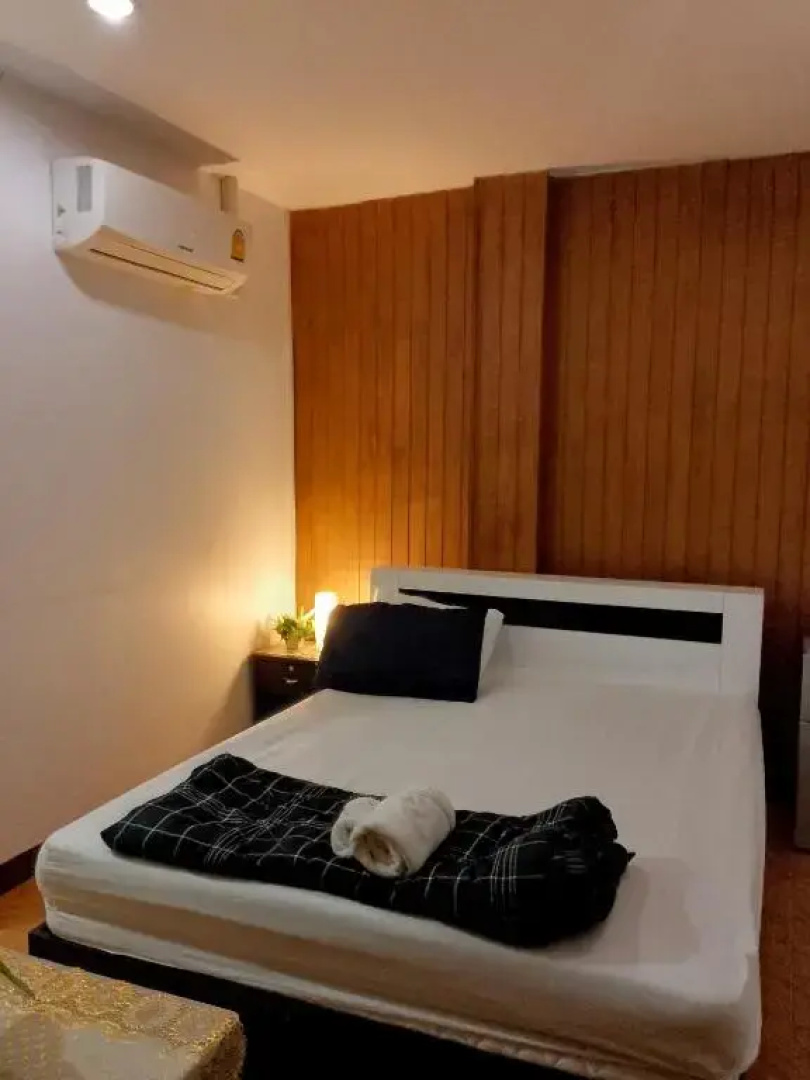 Baan Lucky Guest House