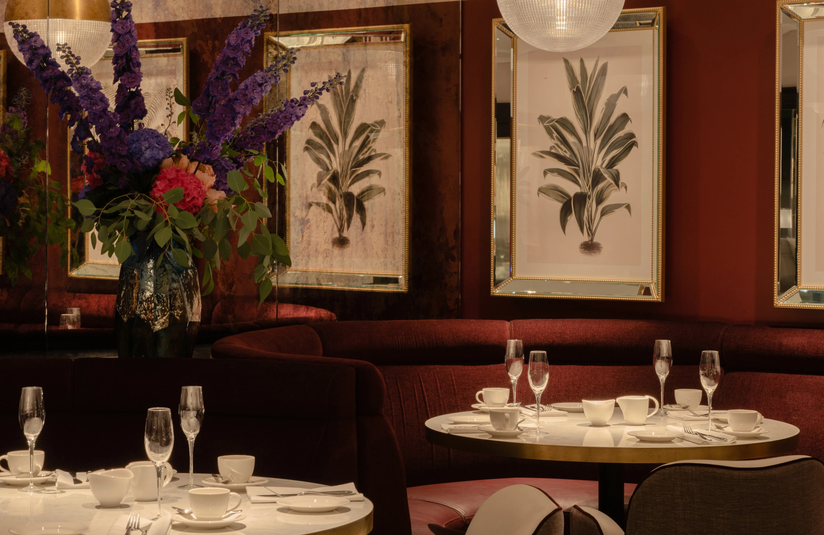 Strand Palace Hotel