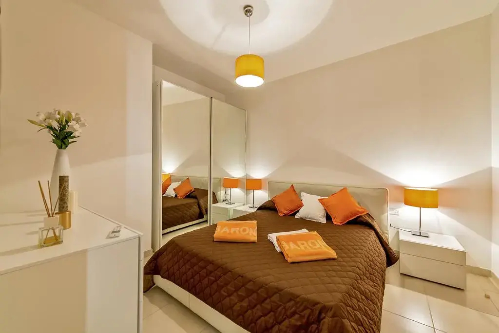 Hillock Residence Apartments