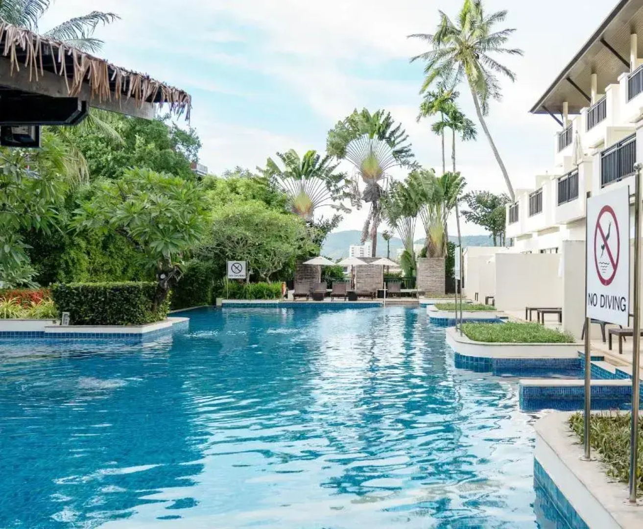 Horizon Karon Beach Resort & Spa
