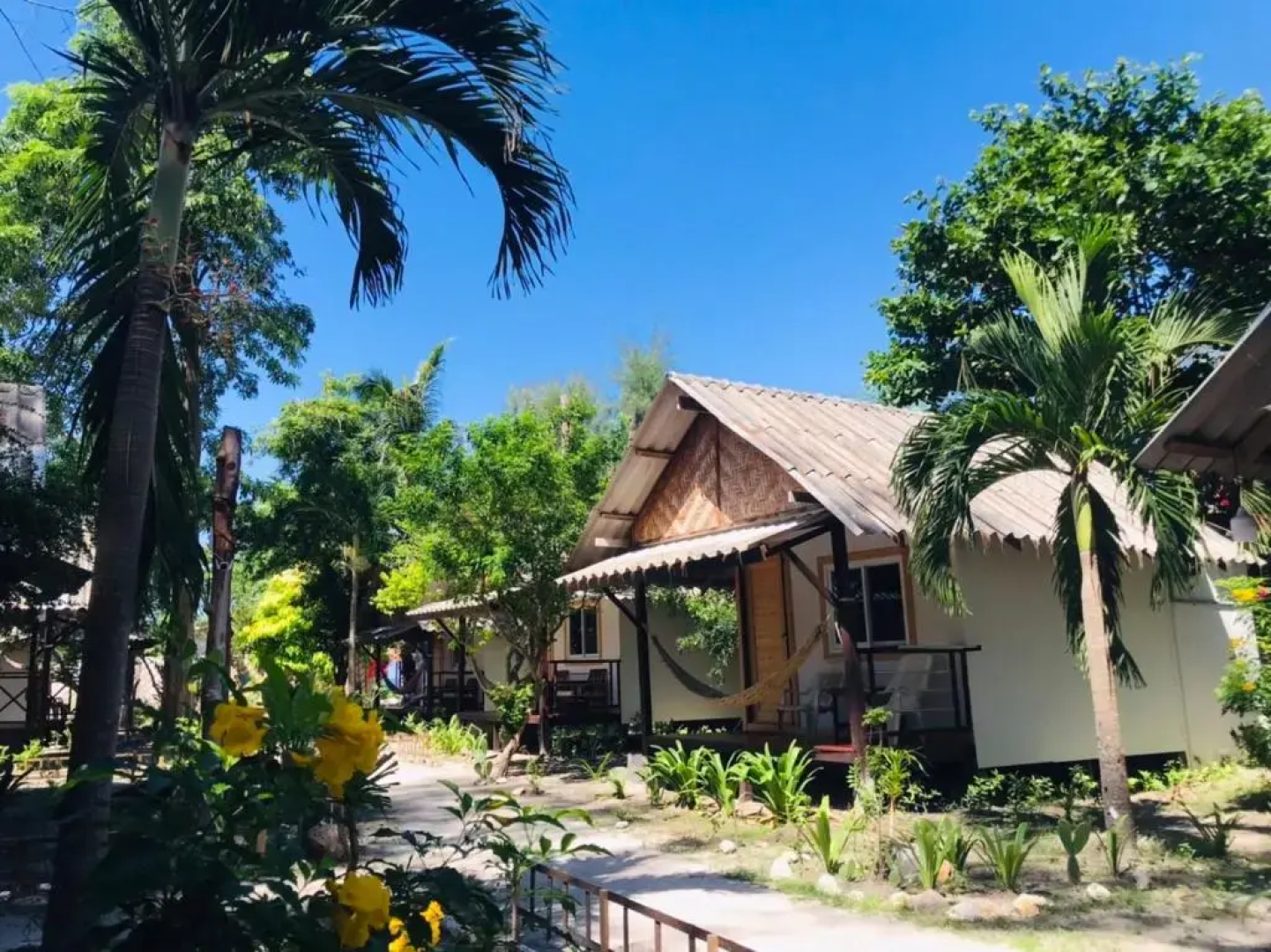 Lipe Garden Beach Resort