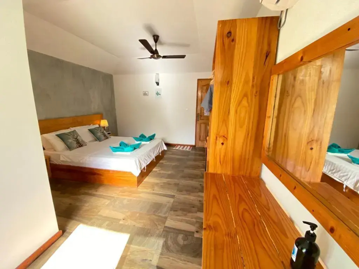 Kaani Villa