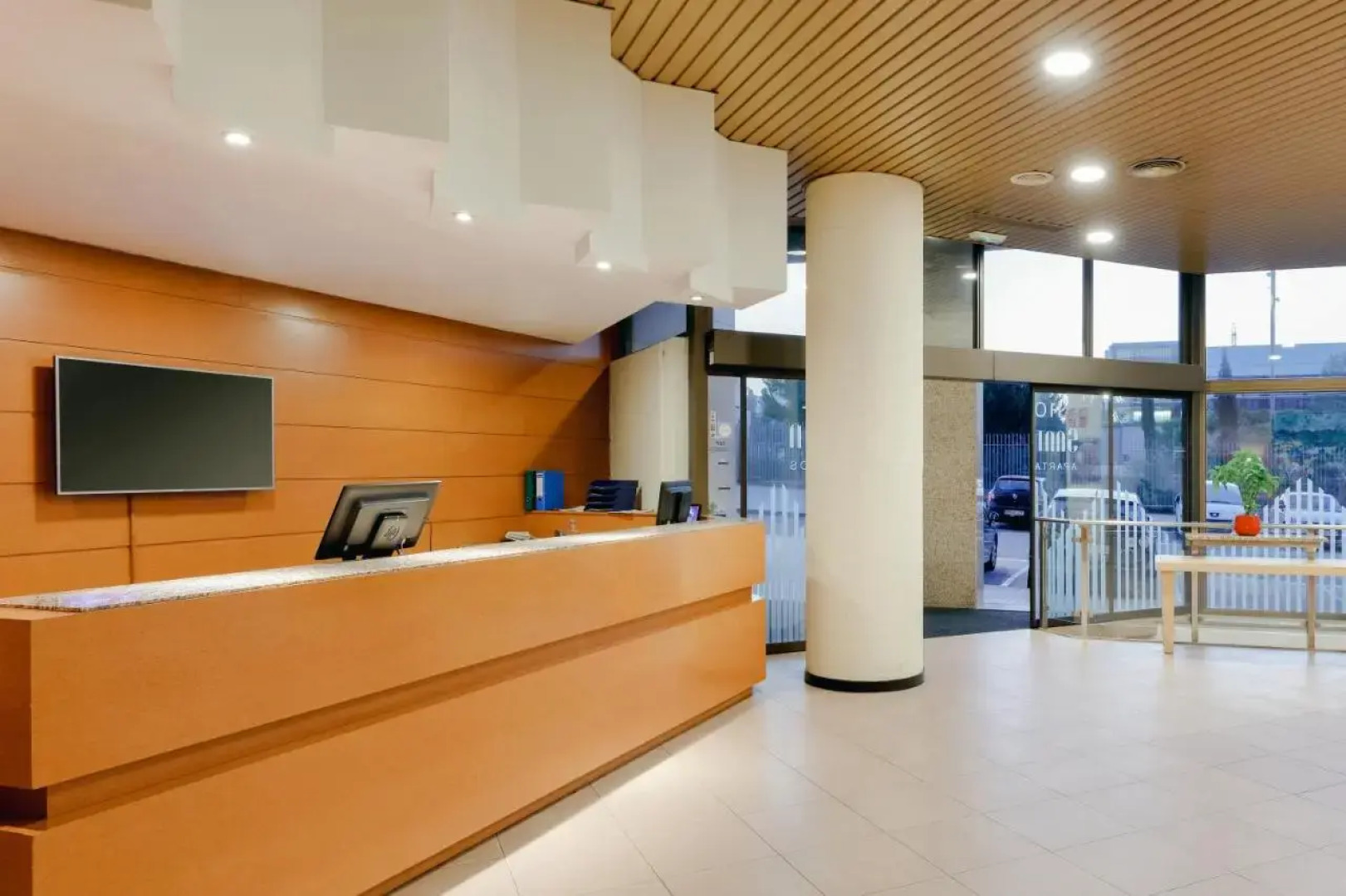 Отель Hesperia Sant Joan