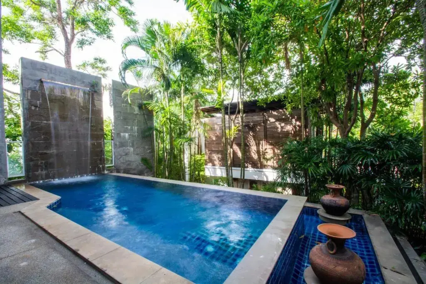 Peach Blossom Resort & Pool Villa
