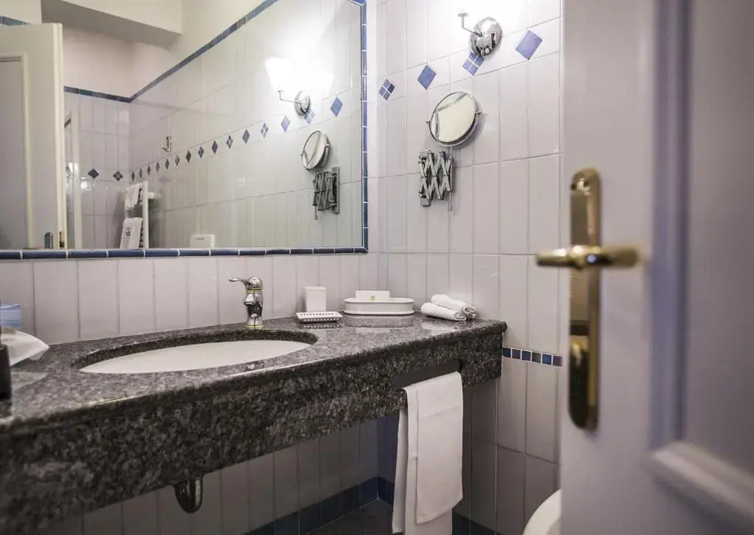 Hotel Regina Adelaide