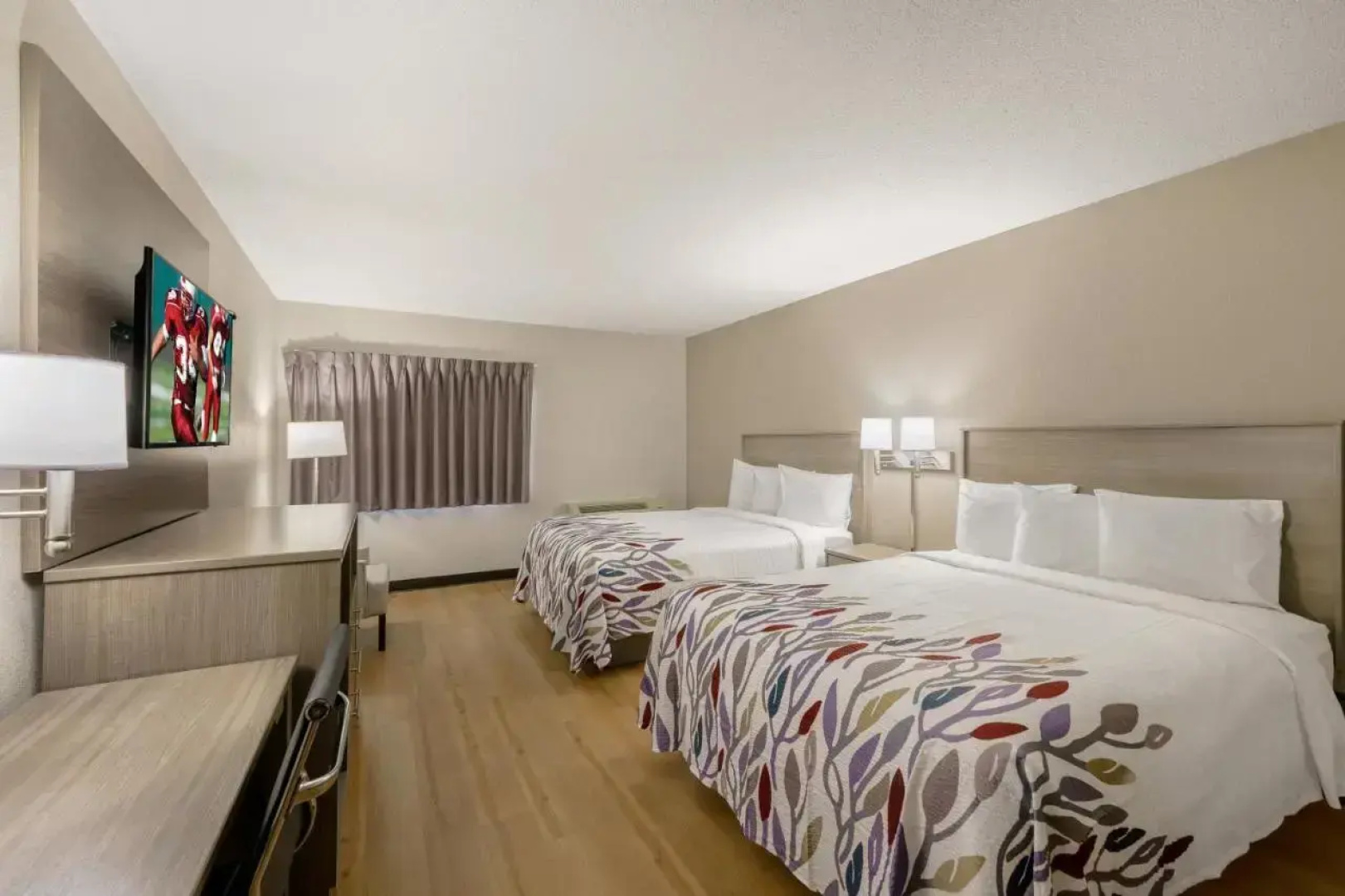 Red Roof Inn & Suites Newport – Middletown, RI