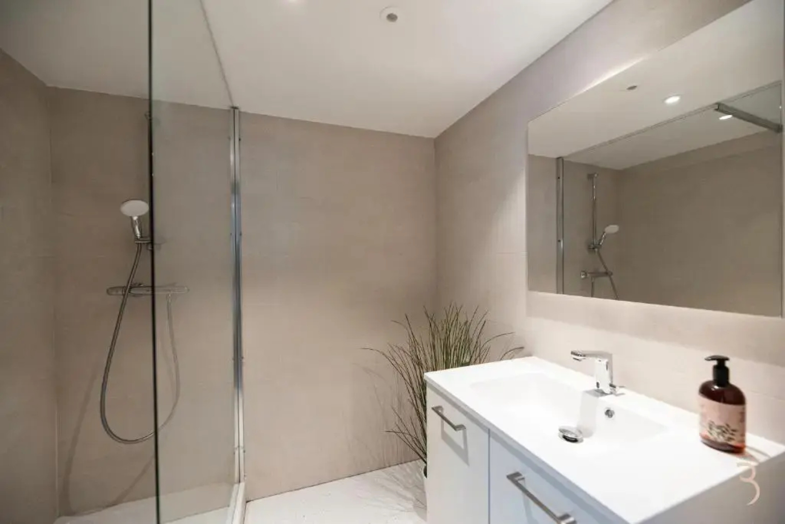 Smart Bnb - Hotel Battice