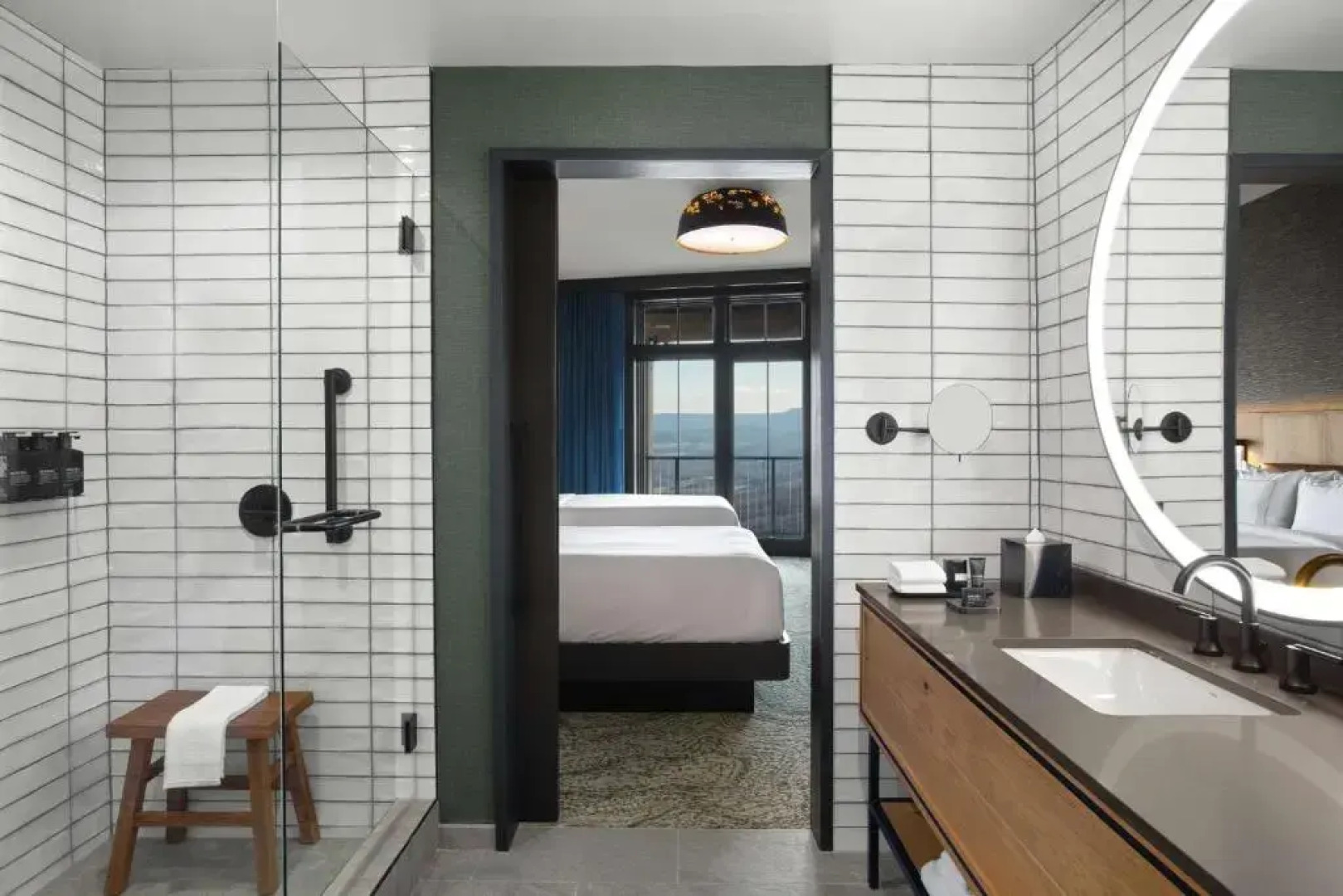 Cloudland At McLemore Resort Lookout Mountain, Curio by Hilton