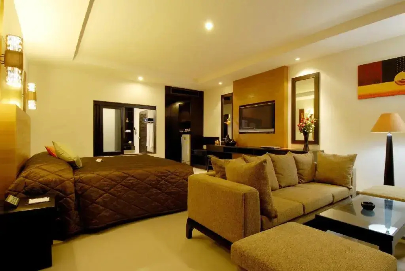 Horizon Karon Beach Resort & Spa