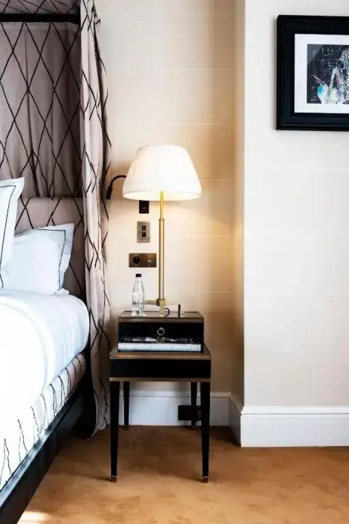 Hôtel de Berri Champs-Élysées, a Luxury Collection Hotel