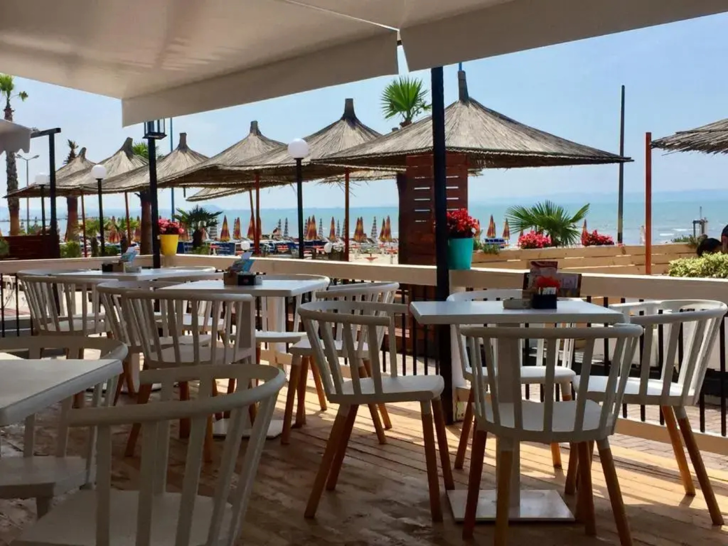 Sunrise Hotel Çameria