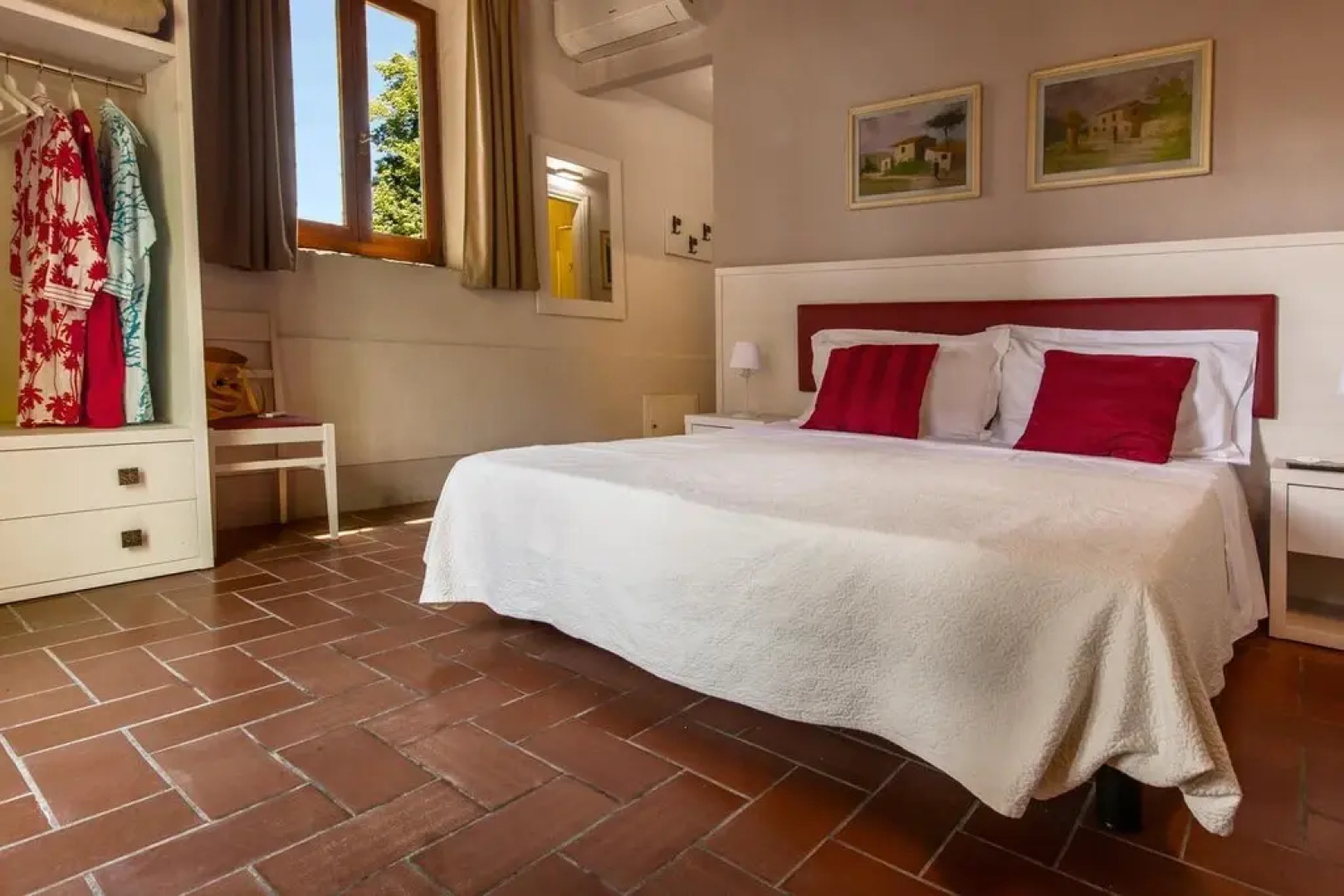 Villa Norcenni Aparthotel