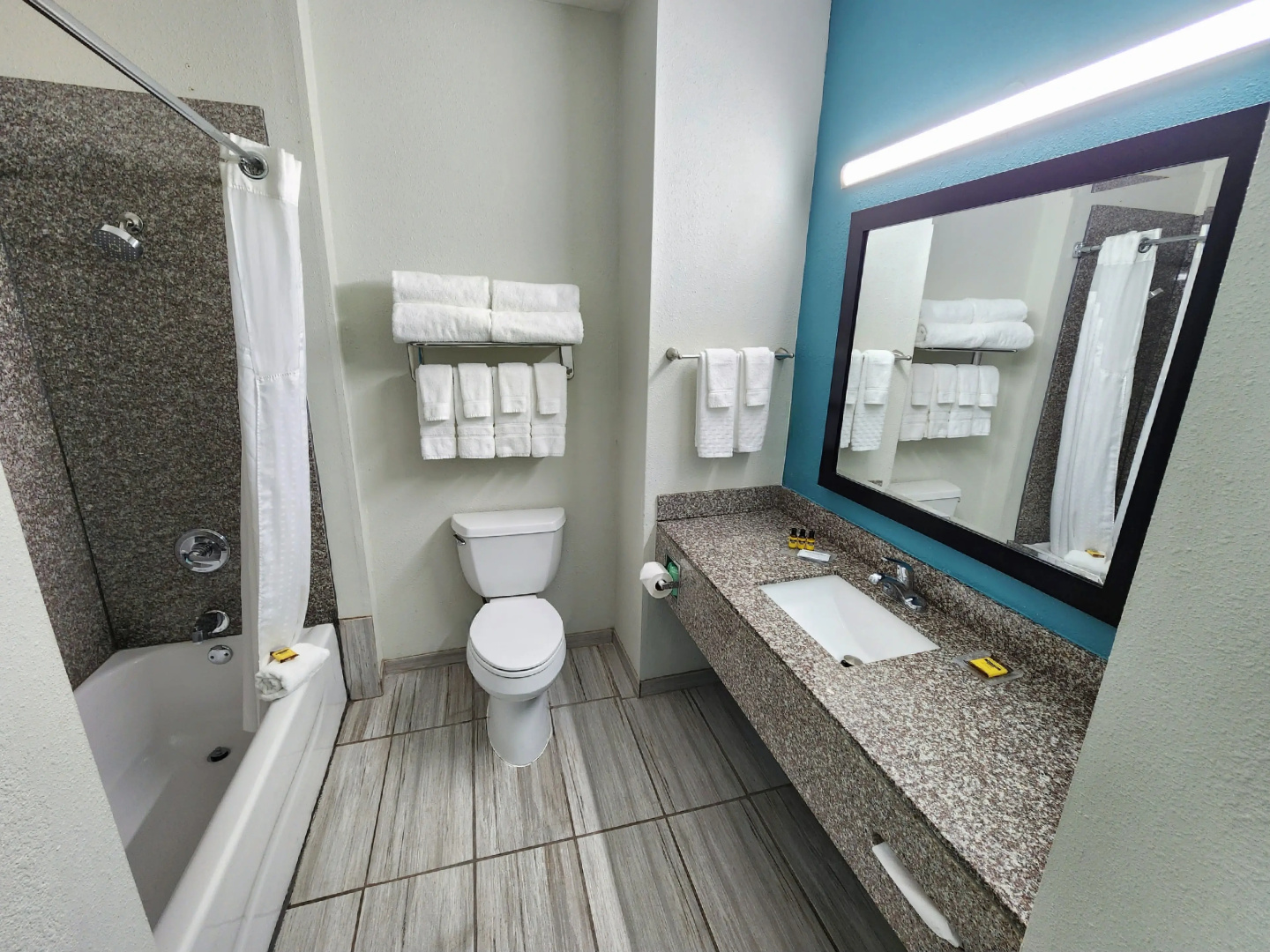 Best Western Plus Blue Angel Inn