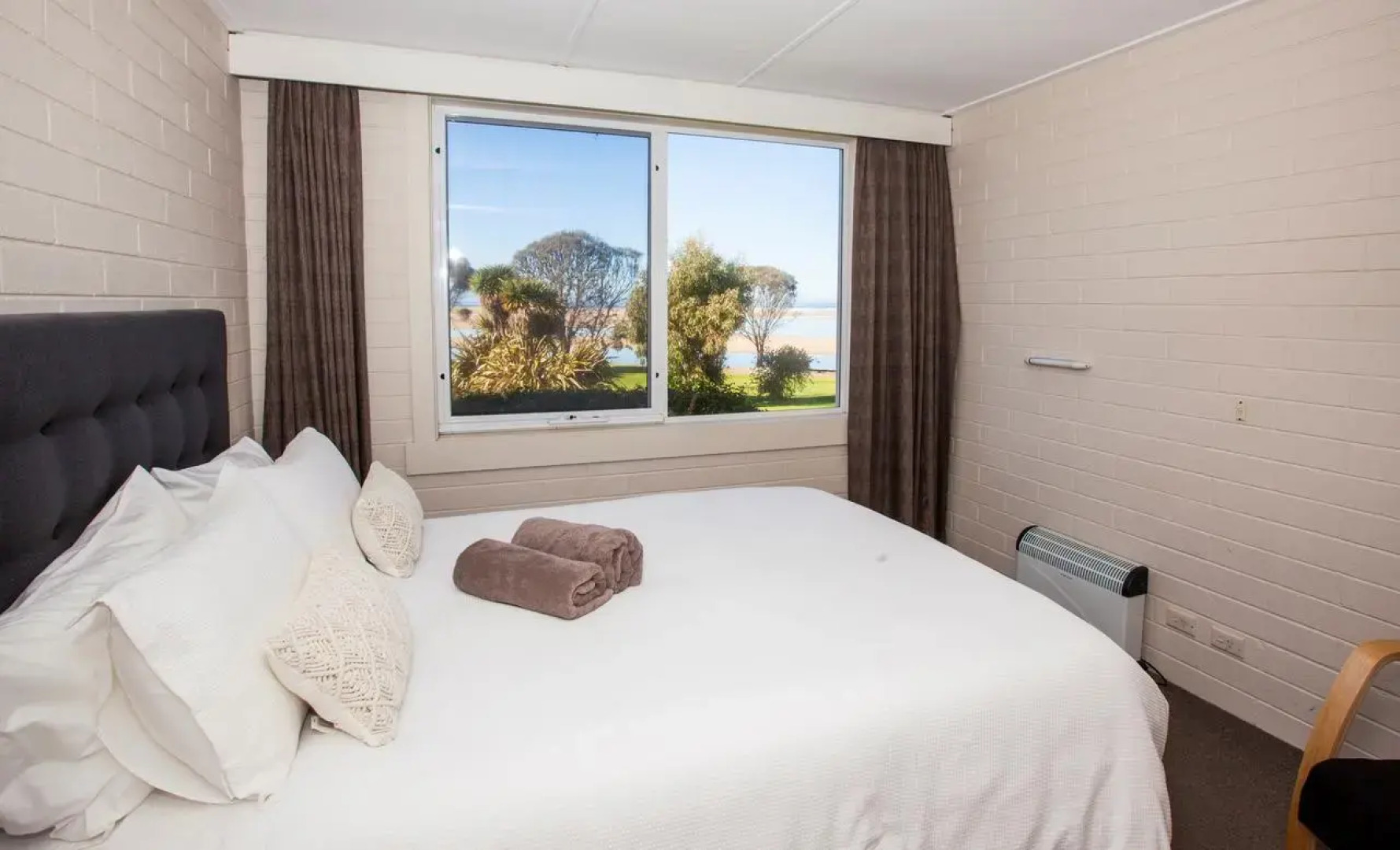 Pelican Sands Scamander