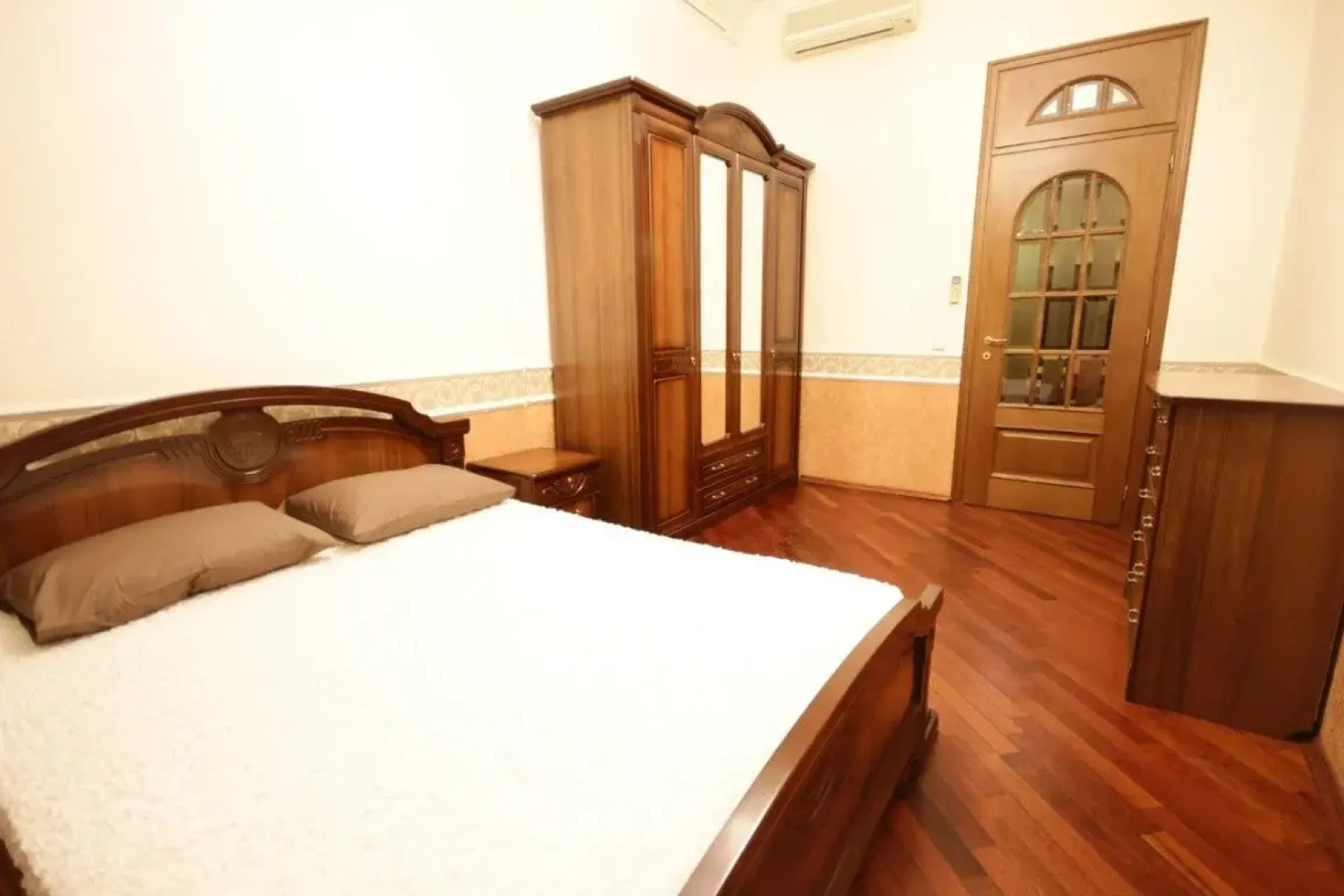 Artist Hostel on Mayakovskaya