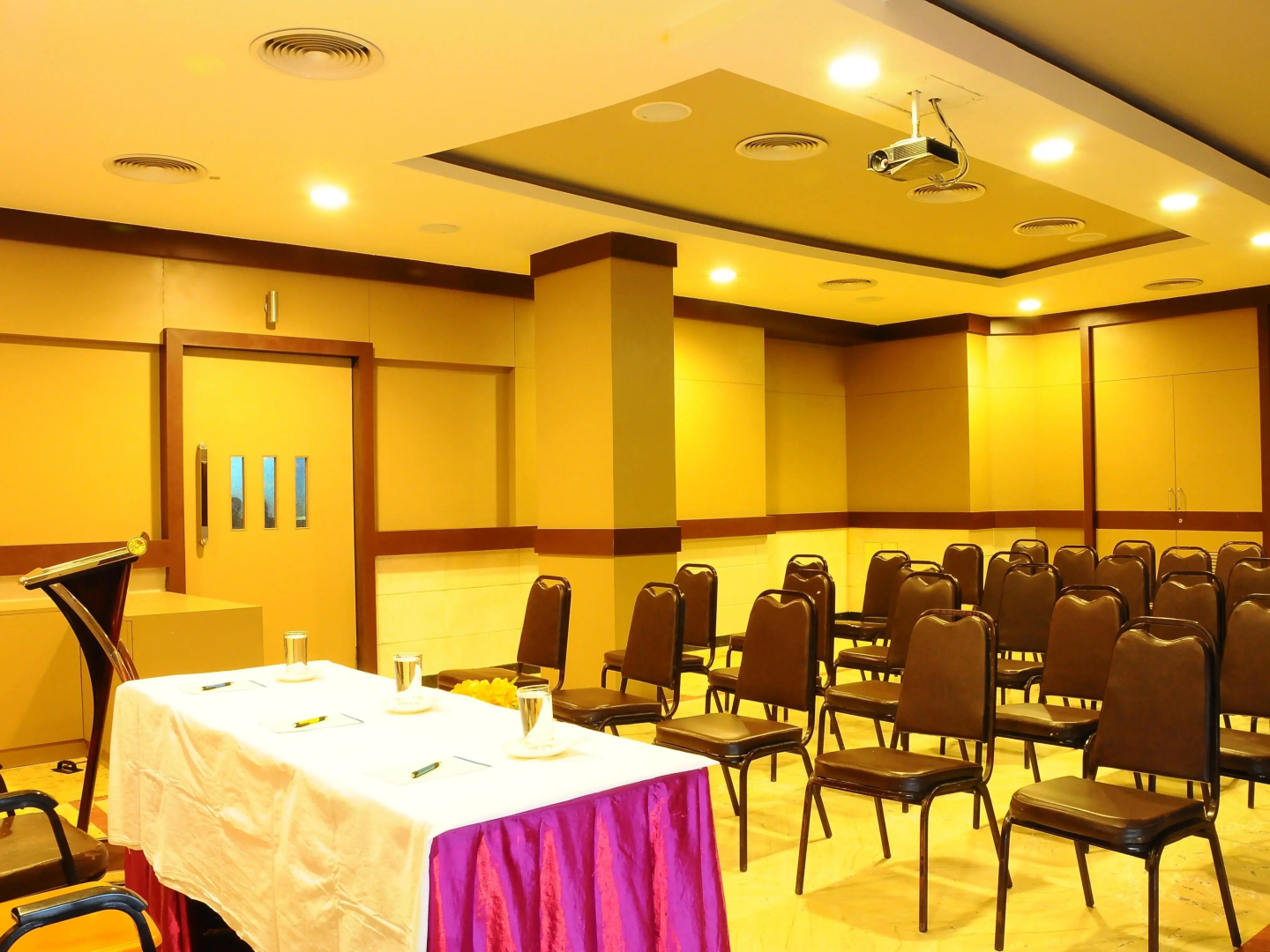 Hotel Femina