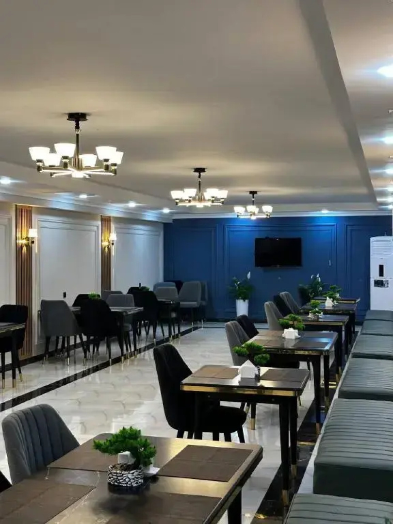 Royal Plaza