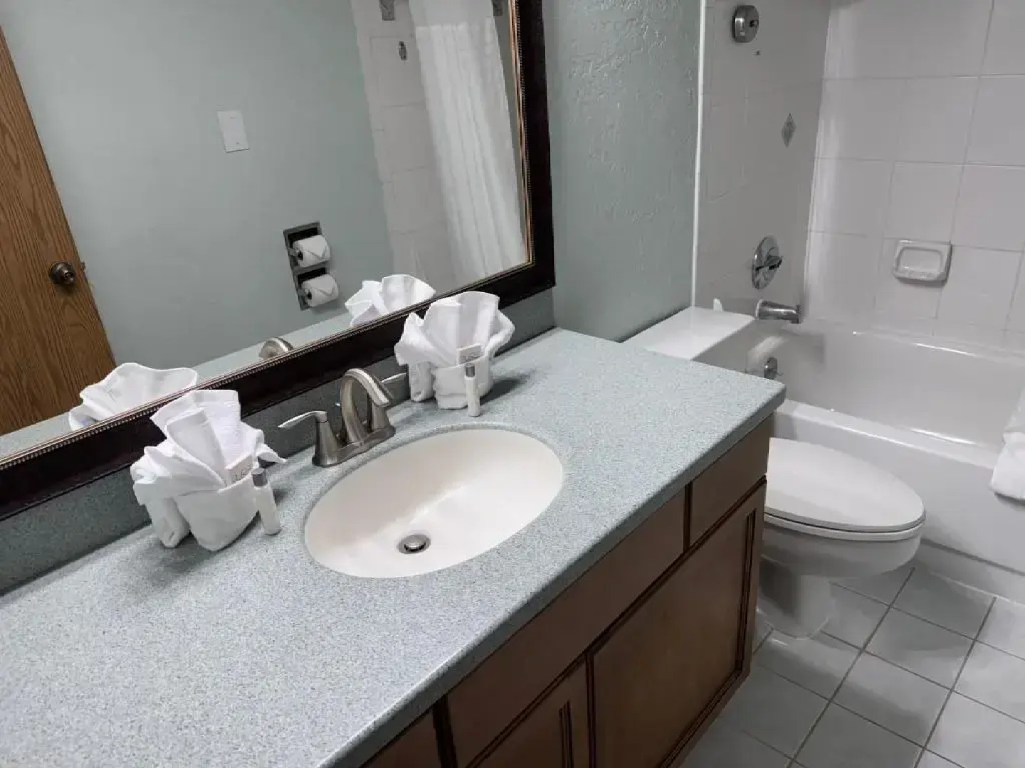 Promenade Inn & Suites Oceanfront