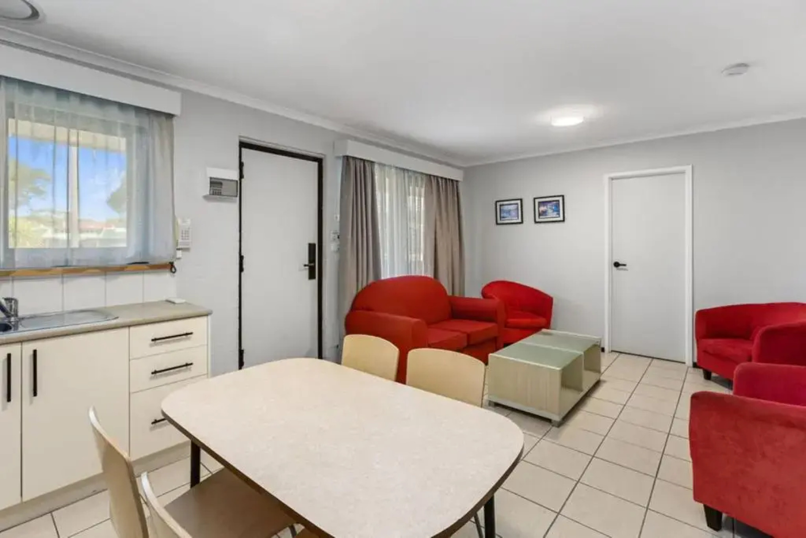 Apollo Bay Motel & Apartments