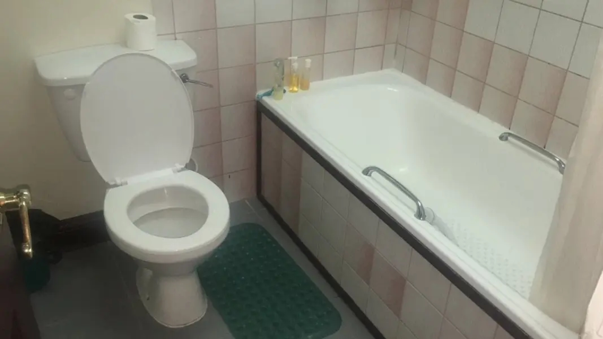 Regency Suites Hotel