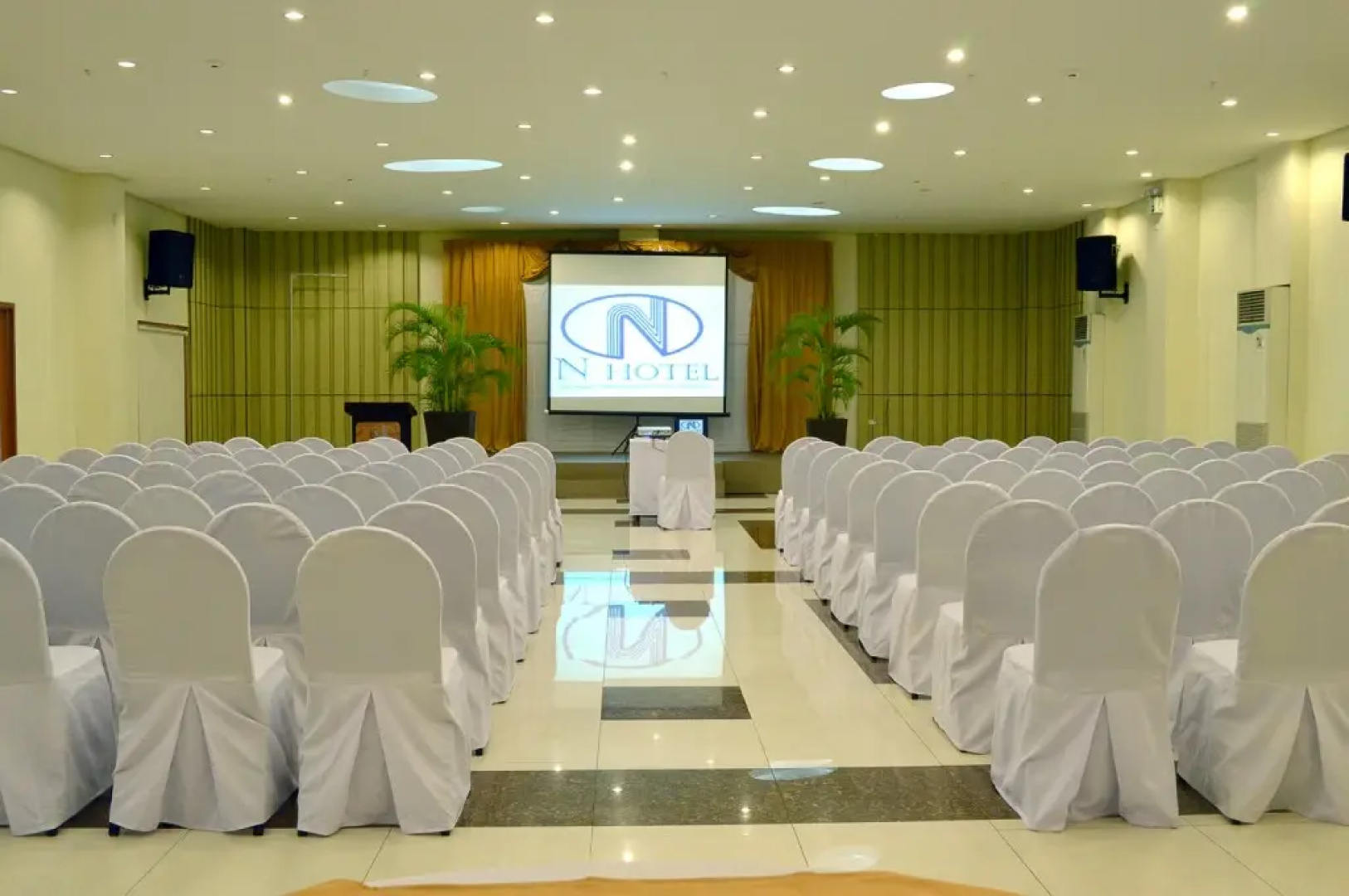 N Hotel
