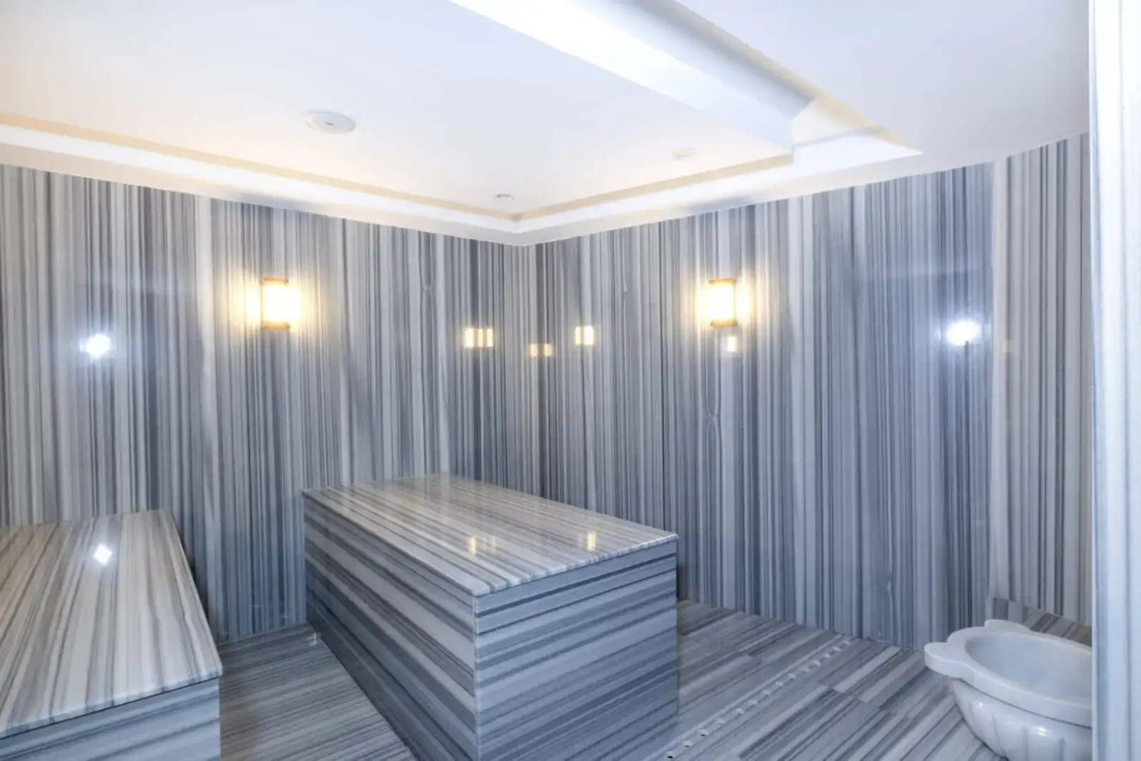 Elysee Hotel