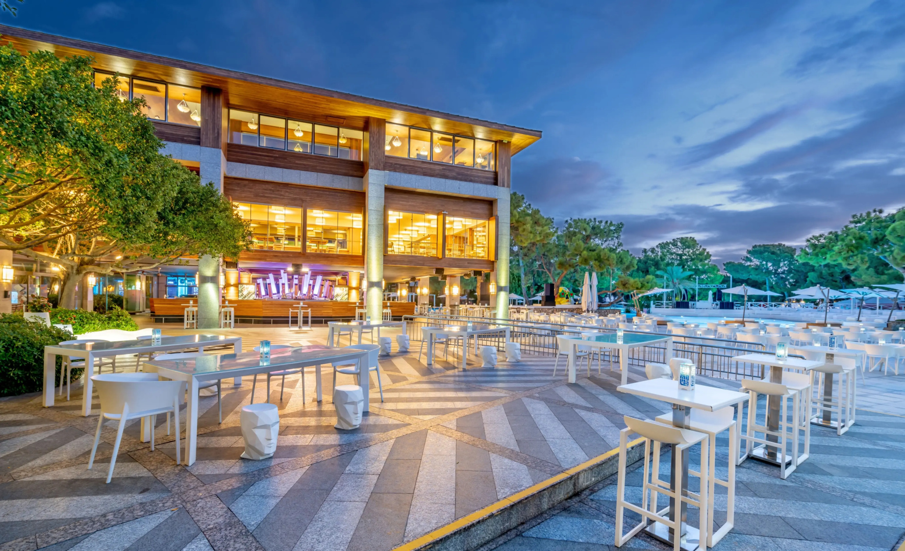 Rixos Sungate - The Land of Legends Access