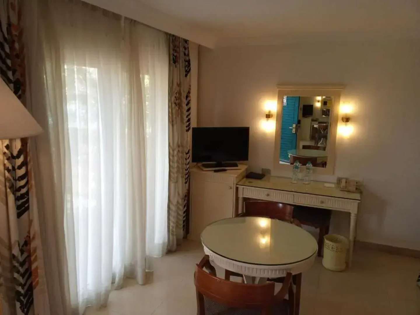 Cairo Pyramids Hotel