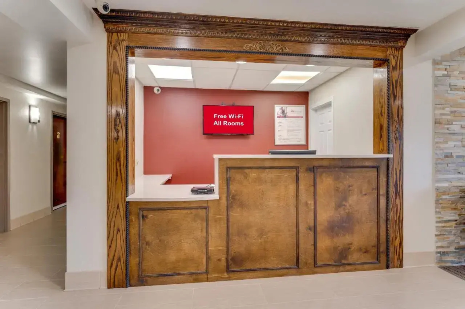 Red Roof Inn & Suites Newport – Middletown, RI