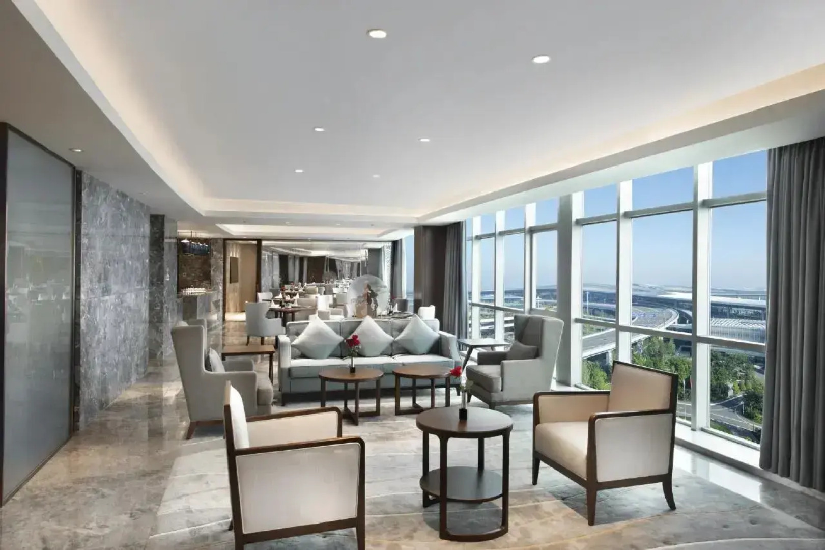 Grand Barony Qingdao Airport Hotel