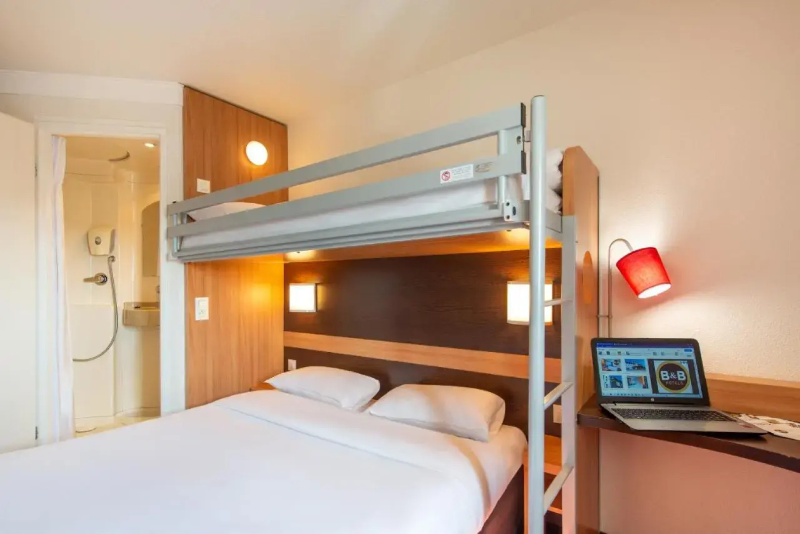 B&B HOTEL Cholet Nord